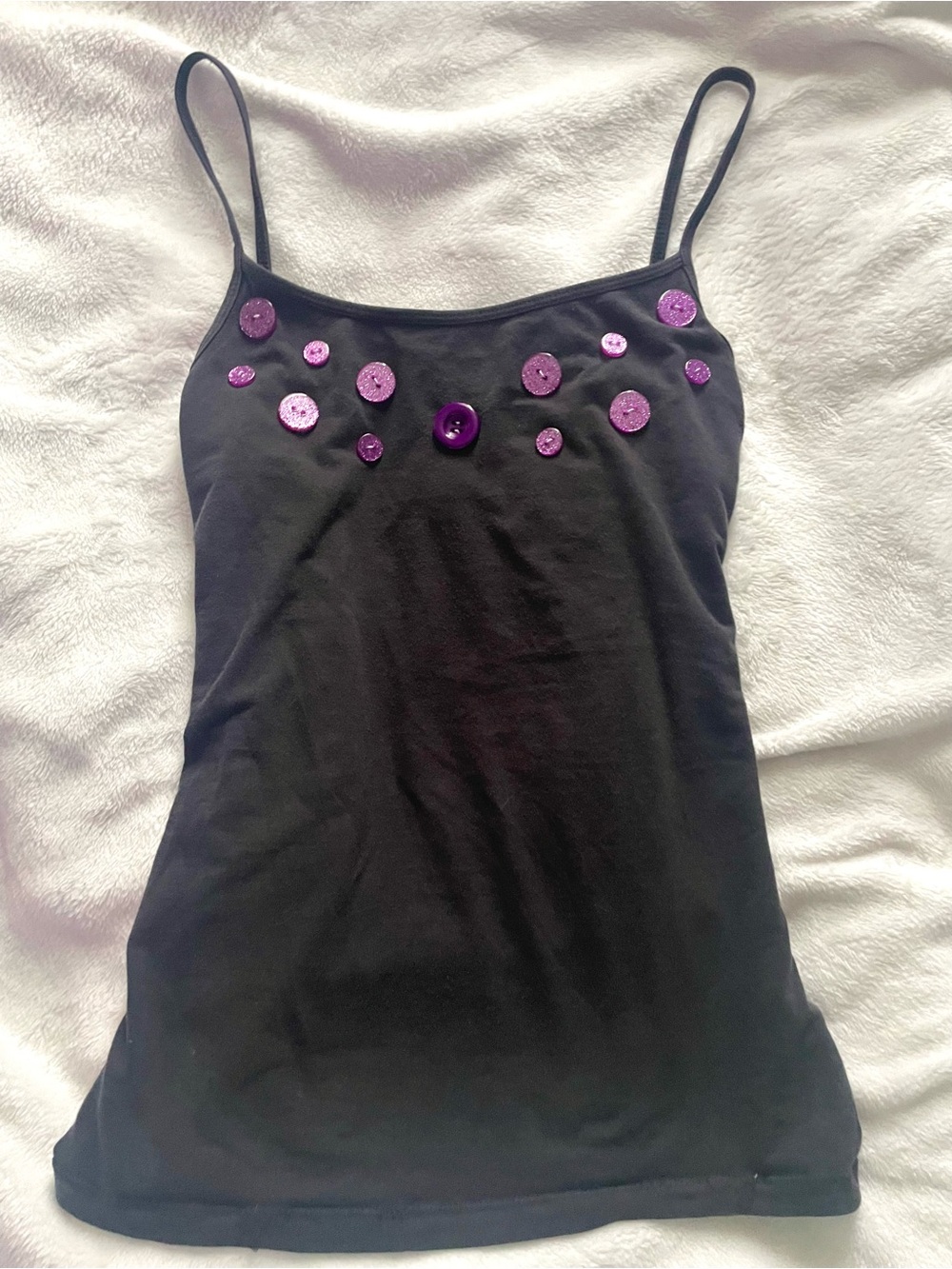 2000’s Aéropostale Dark Grey Tank With Hand Sewn Sparkly Purple Buttons 🪡🦄